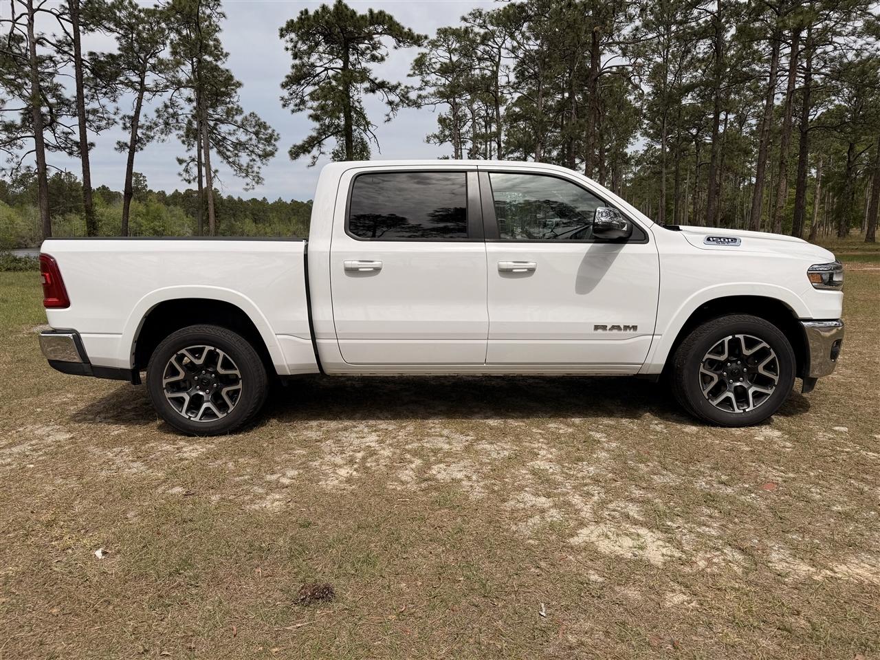 RAM 1500 Laramie 4x4 Crew Cab 5'7" Box 2025