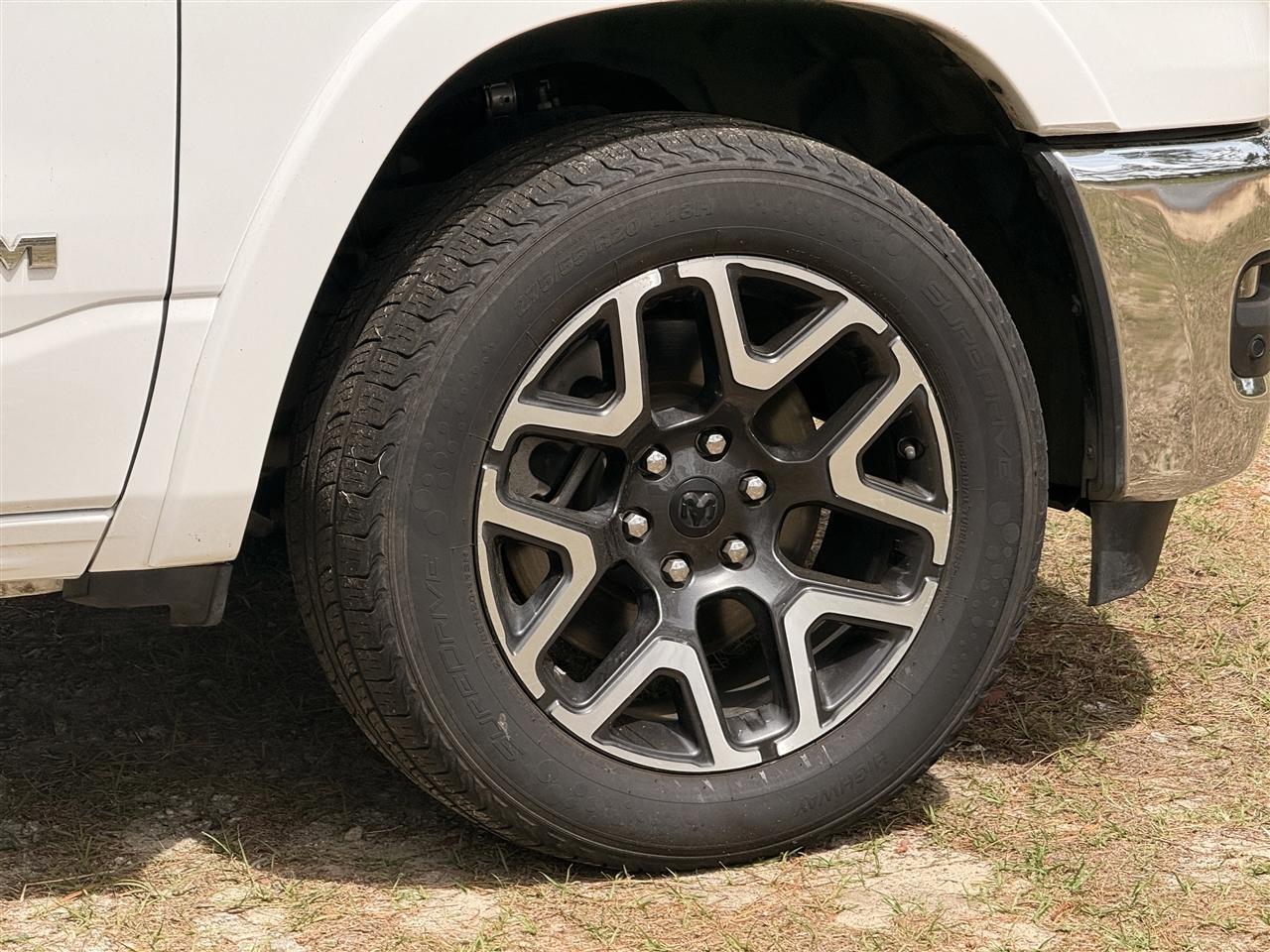 RAM 1500 Laramie 4x4 Crew Cab 5'7" Box 2025