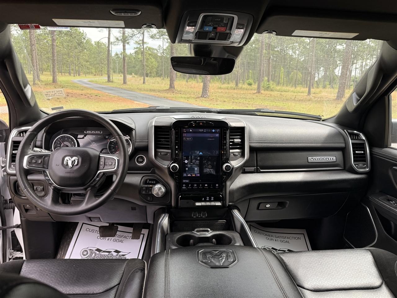 RAM 1500 Laramie 4x4 Crew Cab 5'7" Box 2025