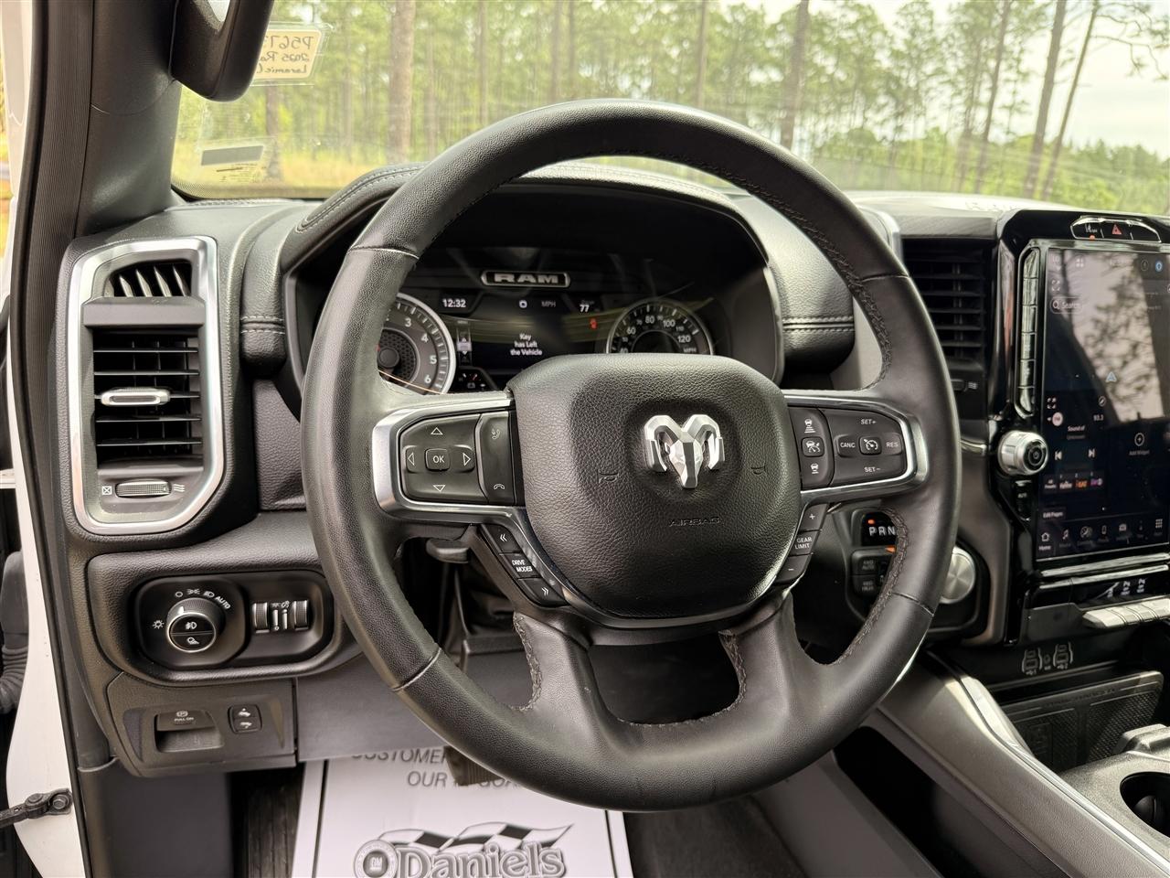 RAM 1500 Laramie 4x4 Crew Cab 5'7" Box 2025