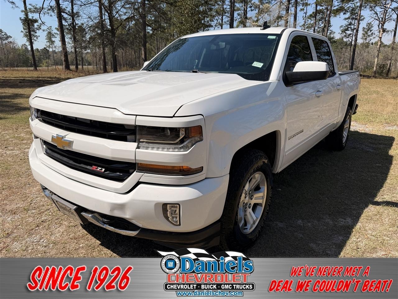 2017 Chevrolet Silverado 1500 4WD Crew Cab 143.5" LT w/2LT