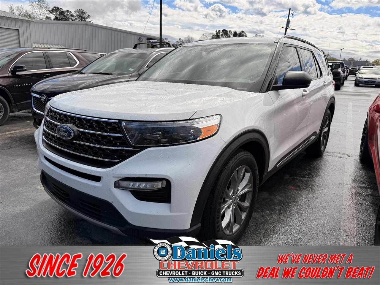 Ford Explorer XLT RWD 2023