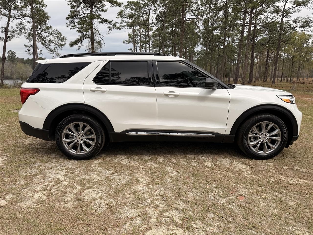 Ford Explorer XLT RWD 2023
