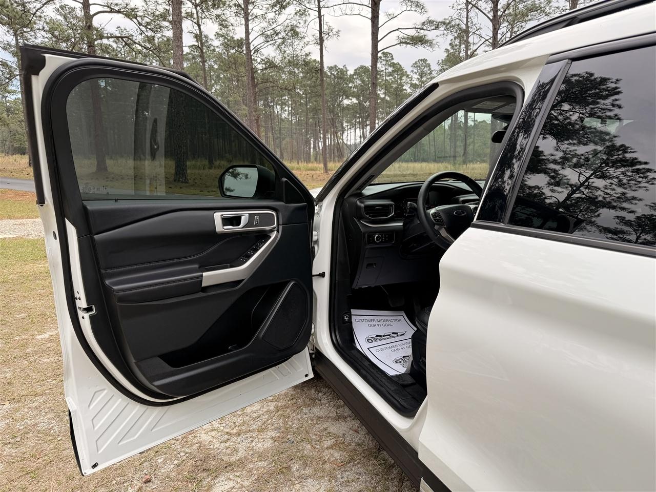 Ford Explorer XLT RWD 2023