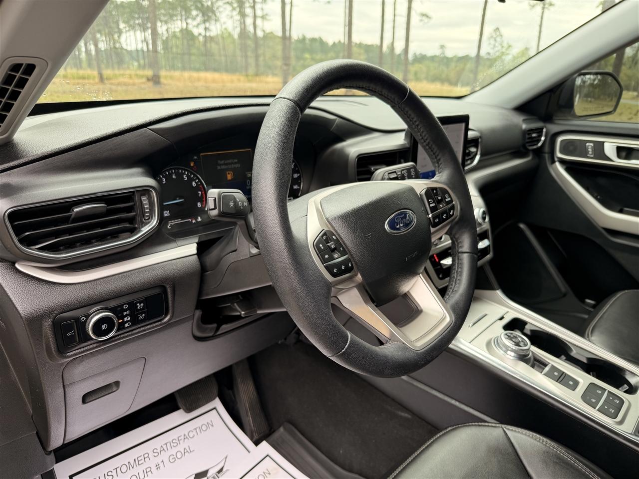 Ford Explorer XLT RWD 2023