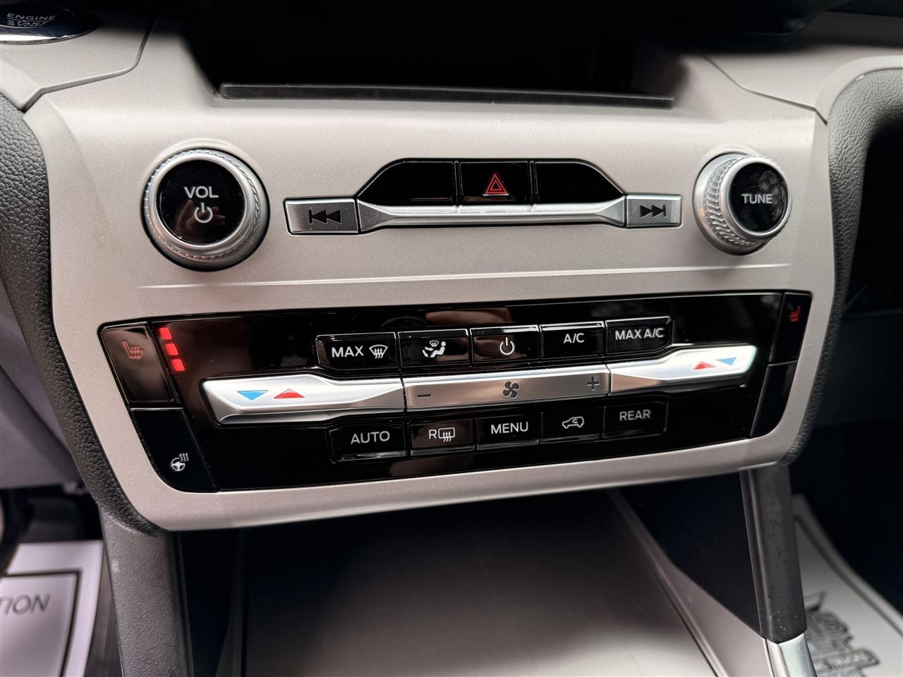 Ford Explorer XLT RWD 2023