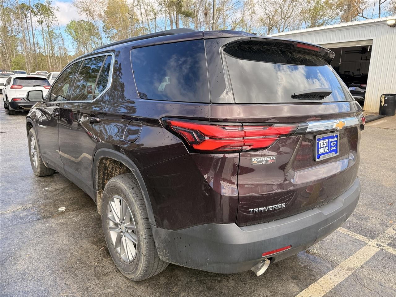 Chevrolet Traverse FWD 4dr LT Cloth w/1LT 2023