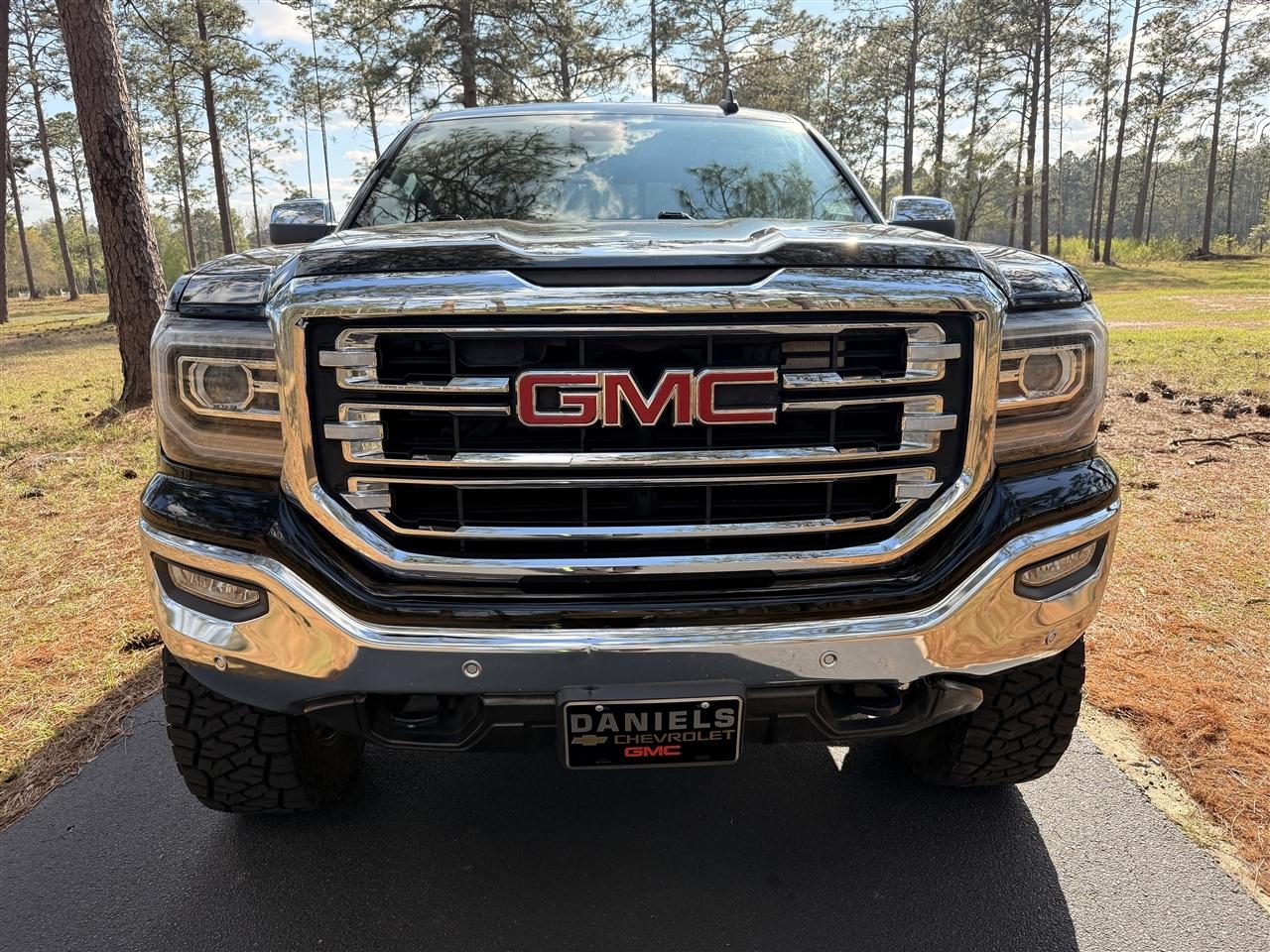 GMC Sierra 1500 4WD Crew Cab 143.5" SLT 2018