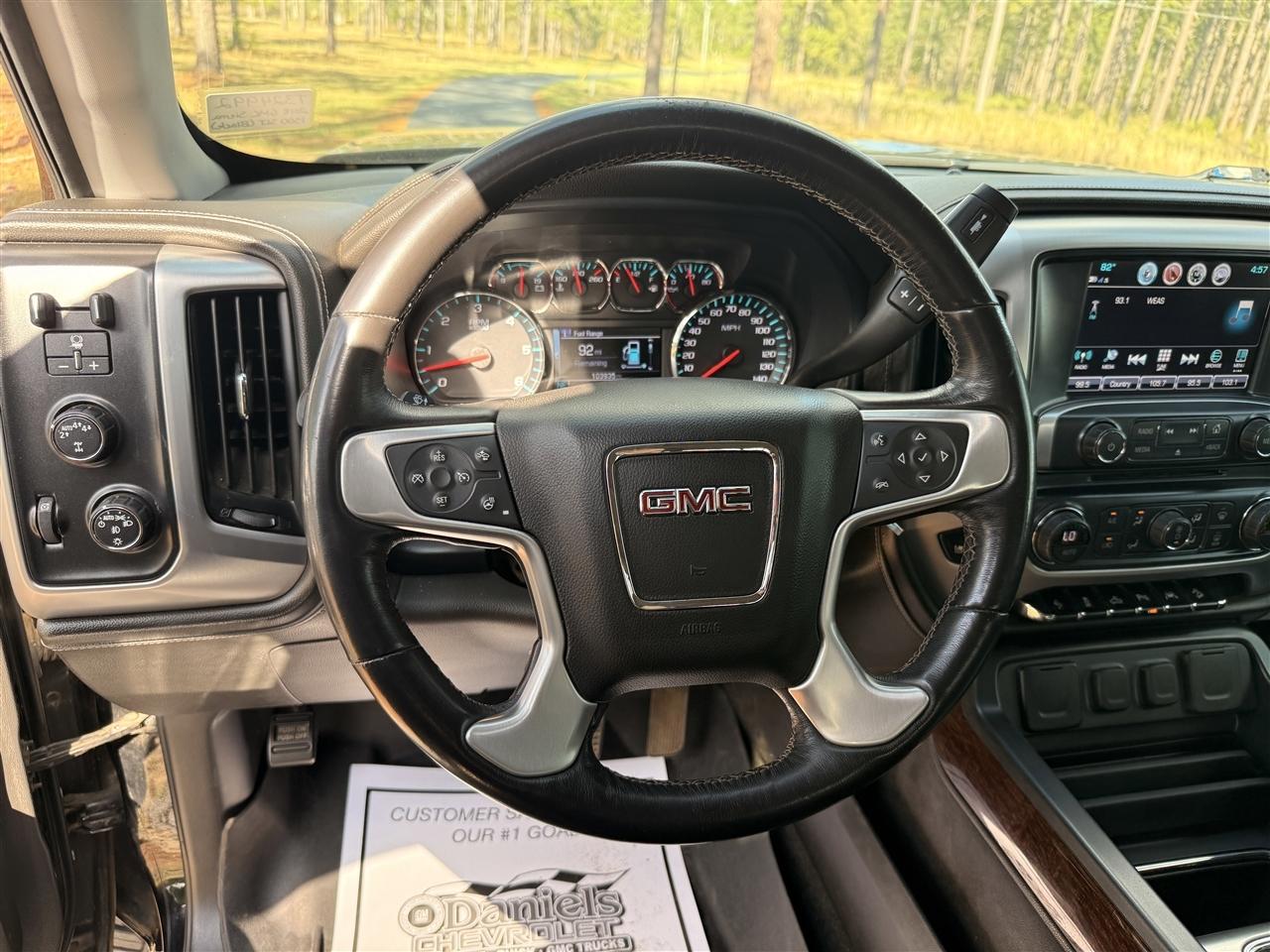 GMC Sierra 1500 4WD Crew Cab 143.5" SLT 2018