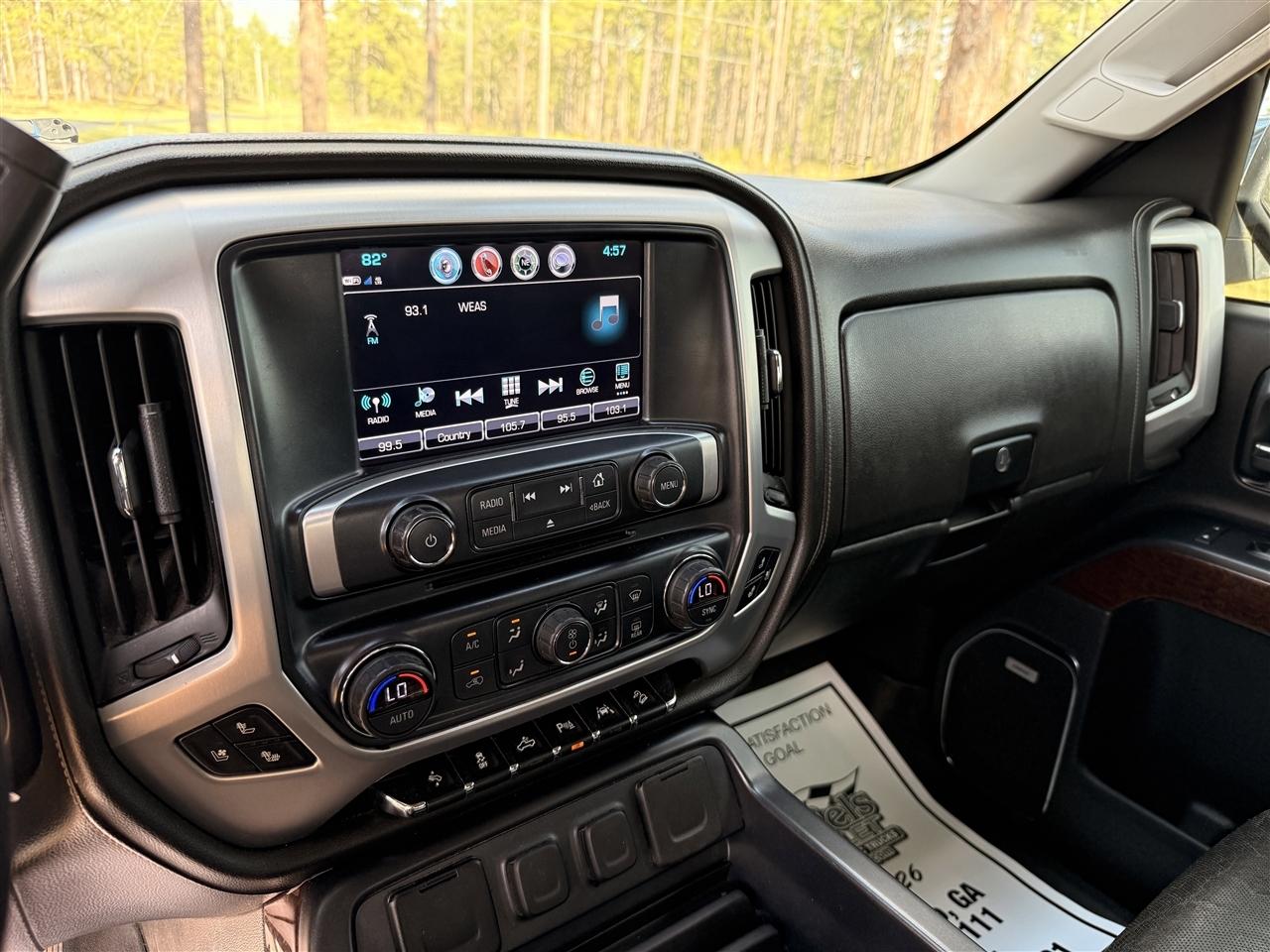 GMC Sierra 1500 4WD Crew Cab 143.5" SLT 2018