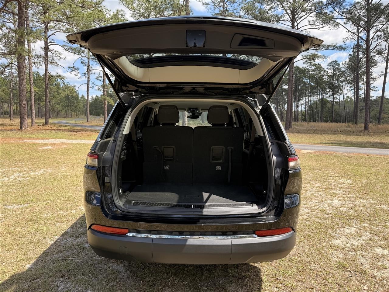 Jeep Grand Cherokee L Laredo 4x4 2023