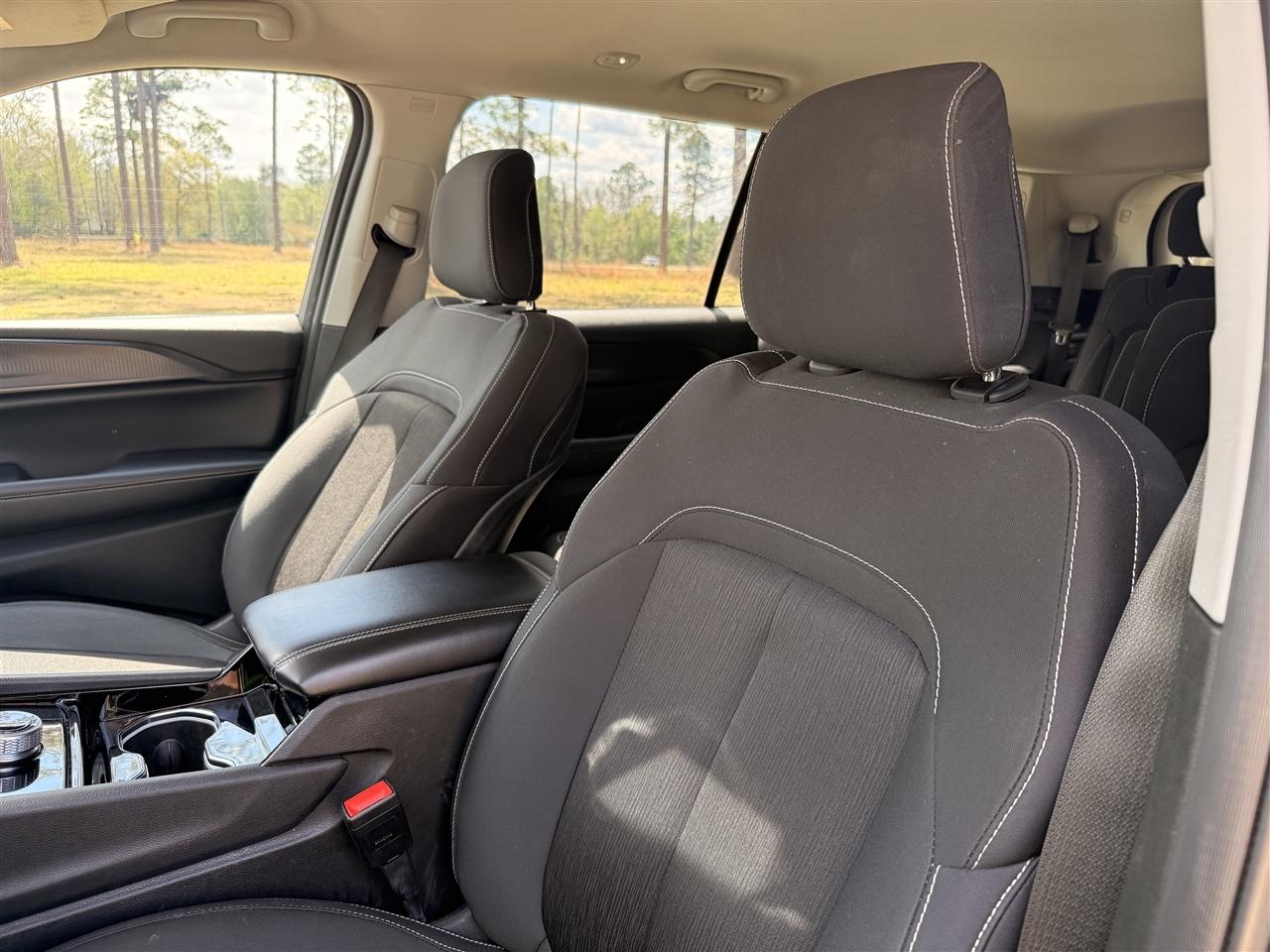 Jeep Grand Cherokee L Laredo 4x4 2023