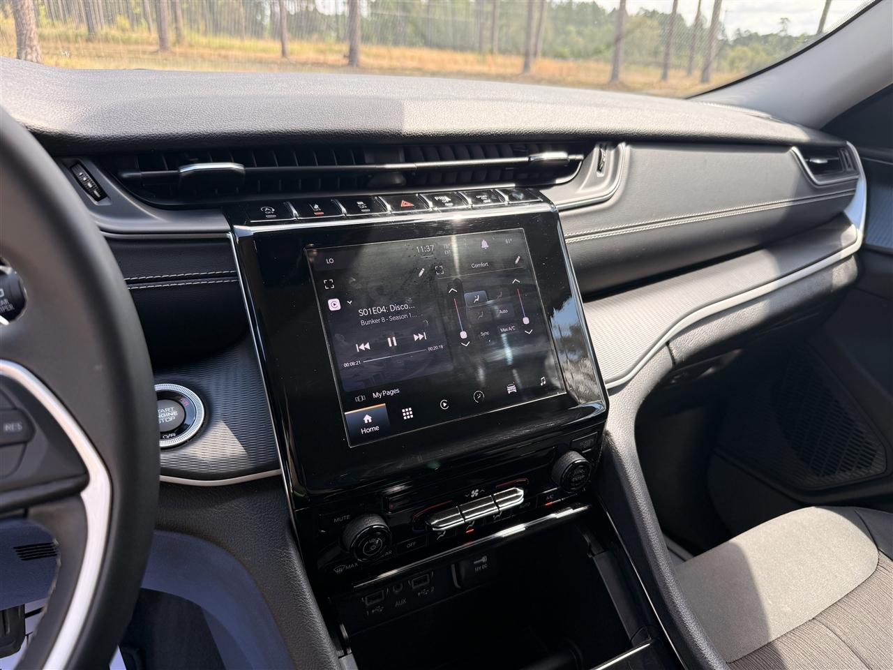 Jeep Grand Cherokee L Laredo 4x4 2023