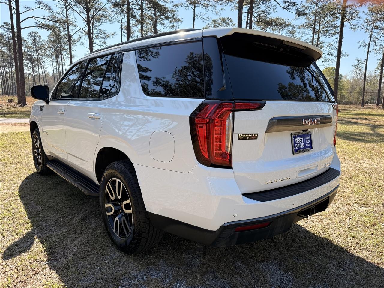 GMC Yukon 4WD 4dr AT4 2023
