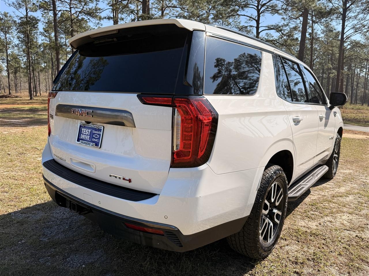 GMC Yukon 4WD 4dr AT4 2023