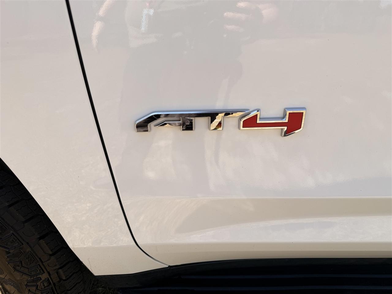 GMC Yukon 4WD 4dr AT4 2023