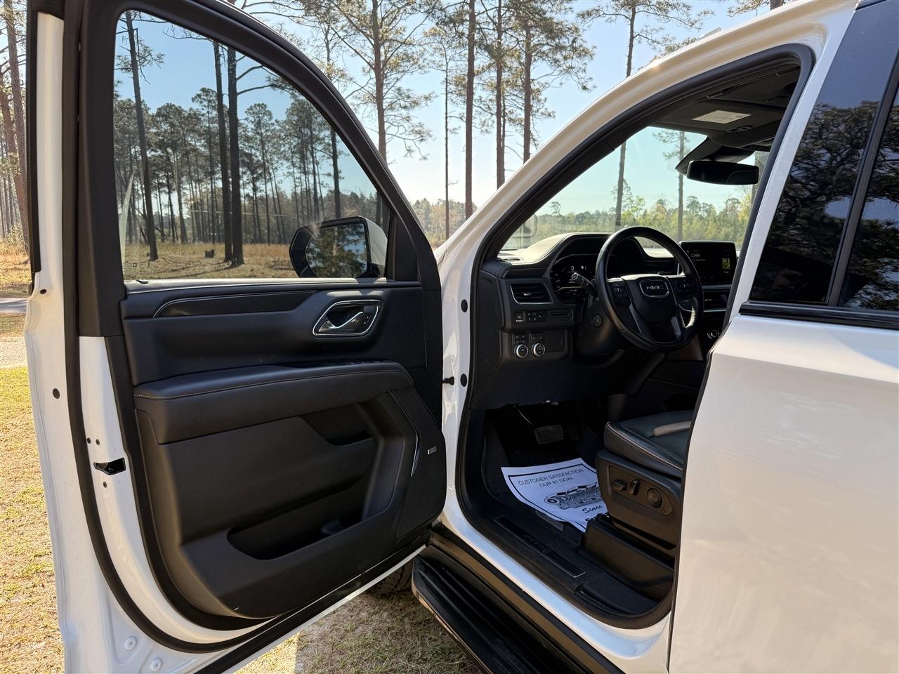 GMC Yukon 4WD 4dr AT4 2023