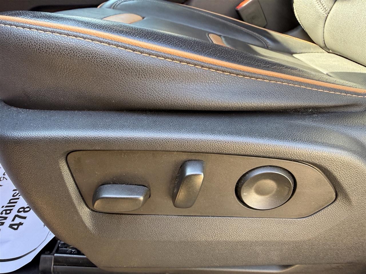 GMC Yukon 4WD 4dr AT4 2023