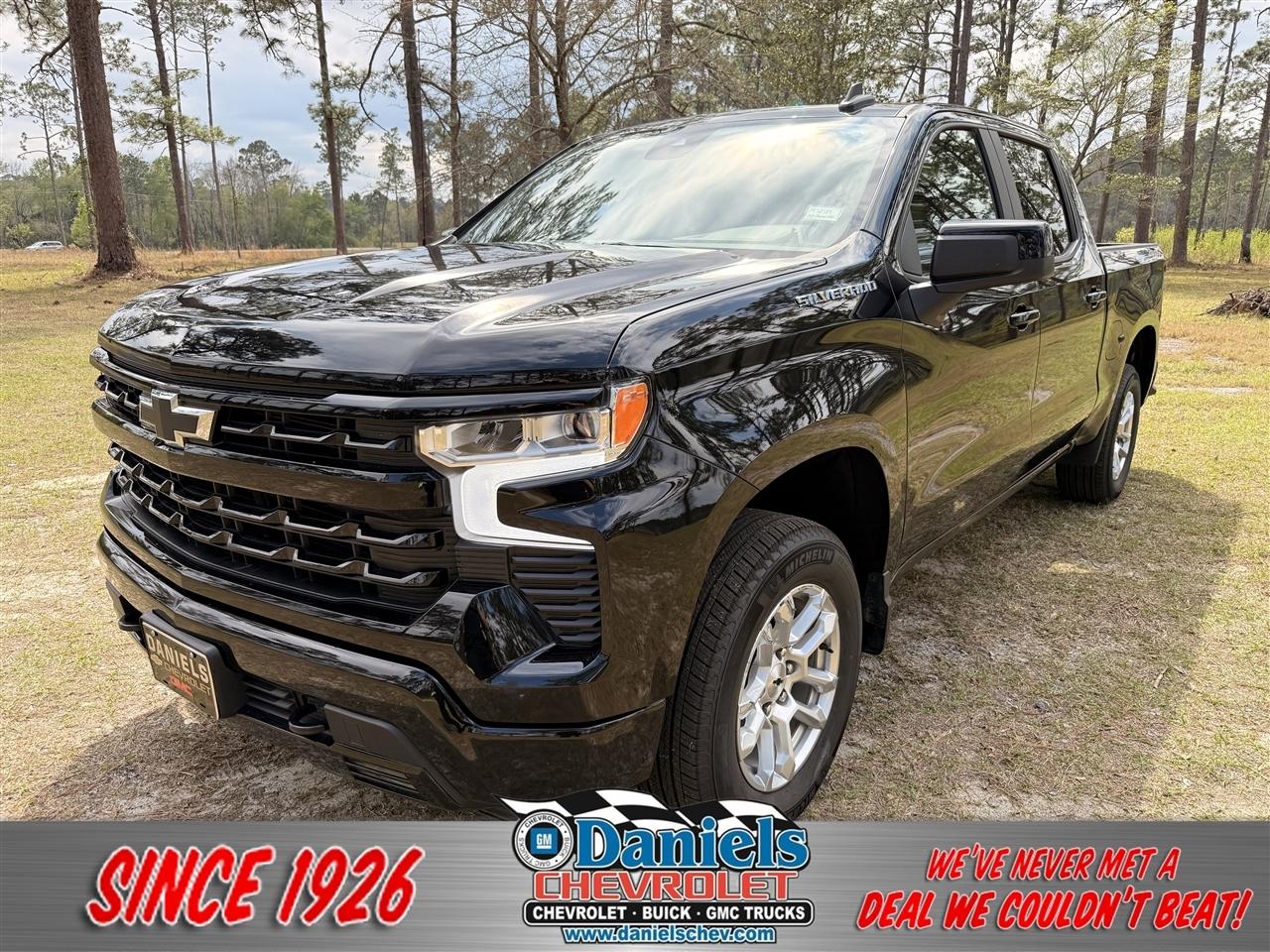 2026 Chevrolet Silverado 1500 4WD Crew Cab 147" RST