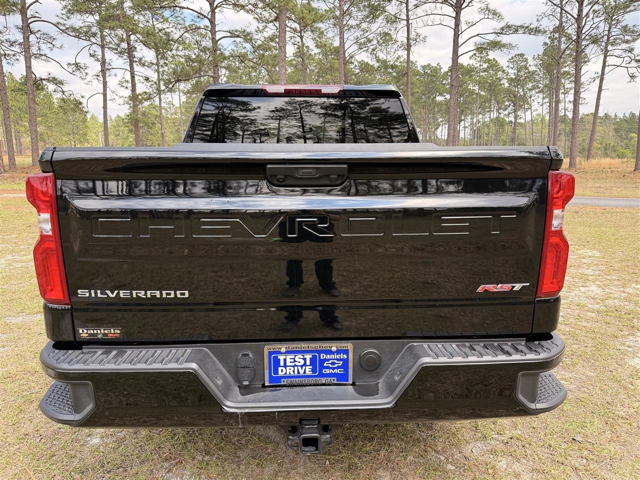 Chevrolet Silverado 1500 4WD Crew Cab 147" RST 2026