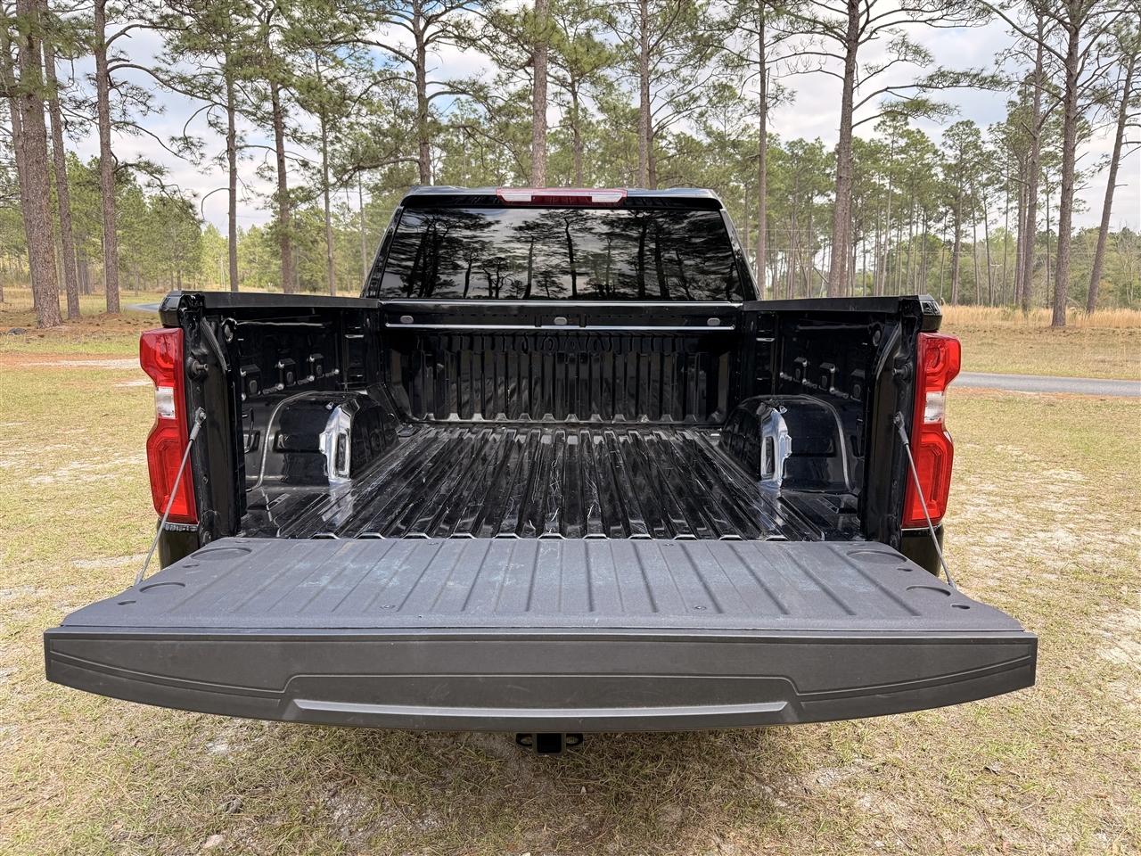 Chevrolet Silverado 1500 4WD Crew Cab 147" RST 2026