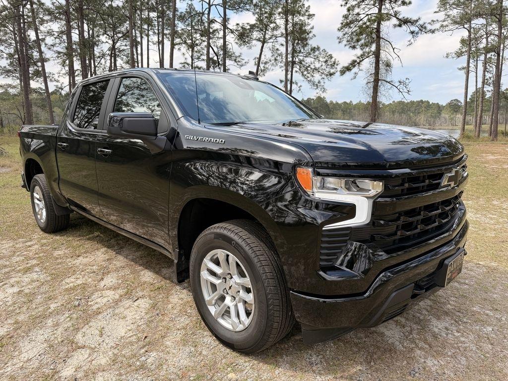 Chevrolet Silverado 1500 4WD Crew Cab 147" RST 2026