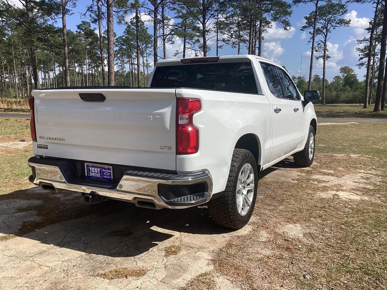 Chevrolet Silverado 1500 4WD Crew Cab 147" LTZ 2023