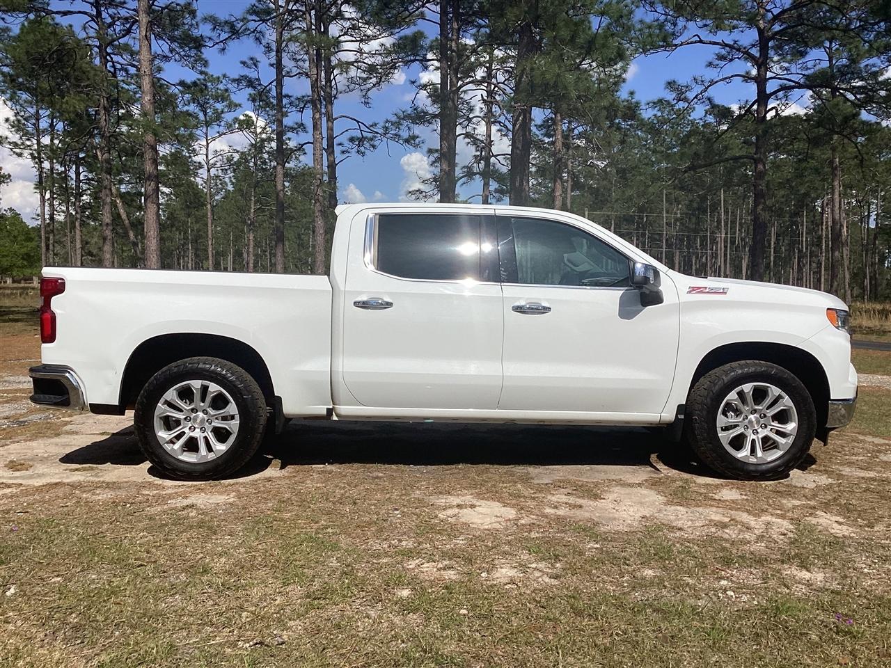 Chevrolet Silverado 1500 4WD Crew Cab 147" LTZ 2023