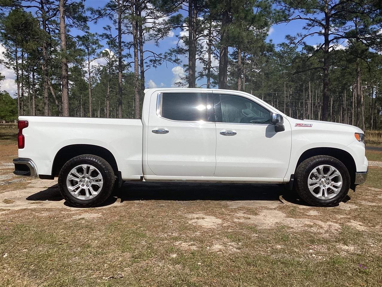 Chevrolet Silverado 1500 4WD Crew Cab 147" LTZ 2023