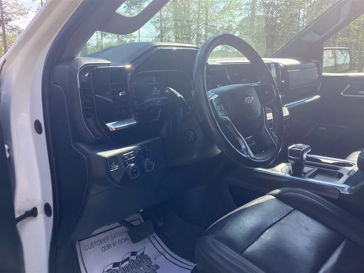 Chevrolet Silverado 1500 4WD Crew Cab 147" LTZ 2023