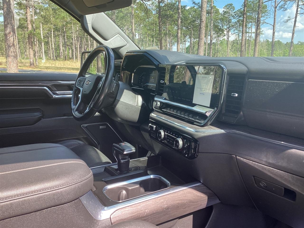 Chevrolet Silverado 1500 4WD Crew Cab 147" LTZ 2023