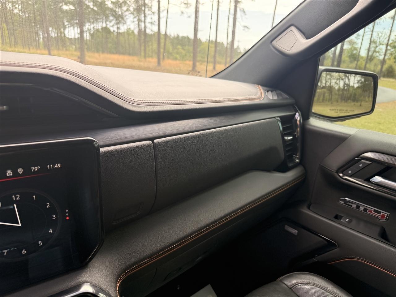 GMC Sierra 1500 4WD Crew Cab 157" AT4 2022