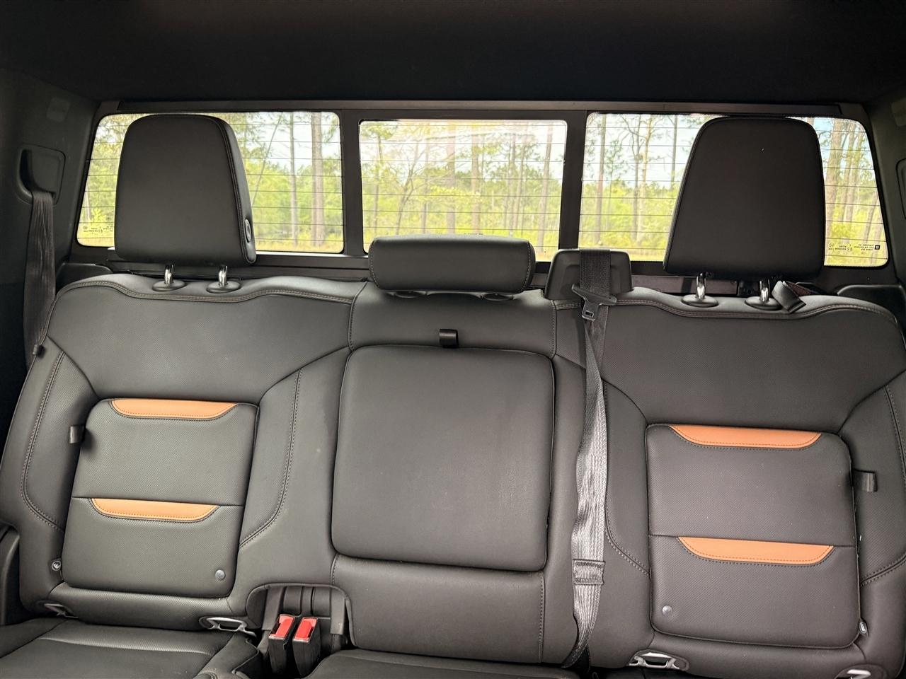 GMC Sierra 1500 4WD Crew Cab 157" AT4 2022