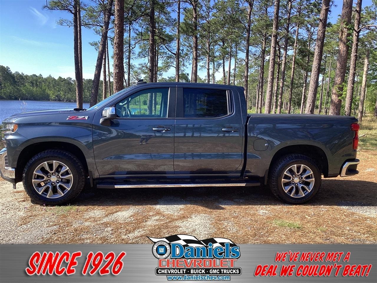 2021 Chevrolet Silverado 1500 4WD Crew Cab 147" LT