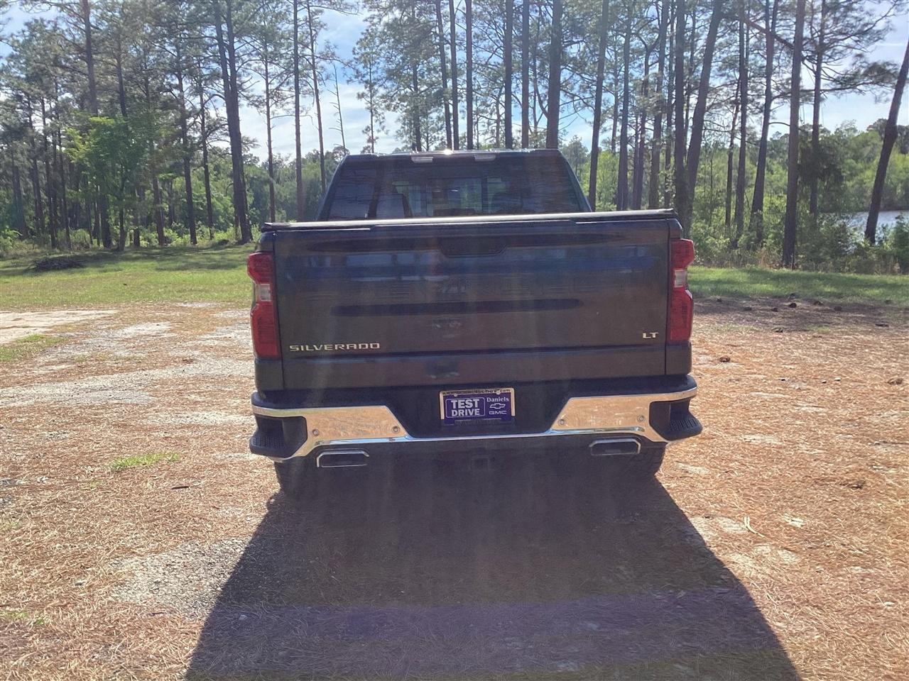 Chevrolet Silverado 1500 4WD Crew Cab 147" LT 2021