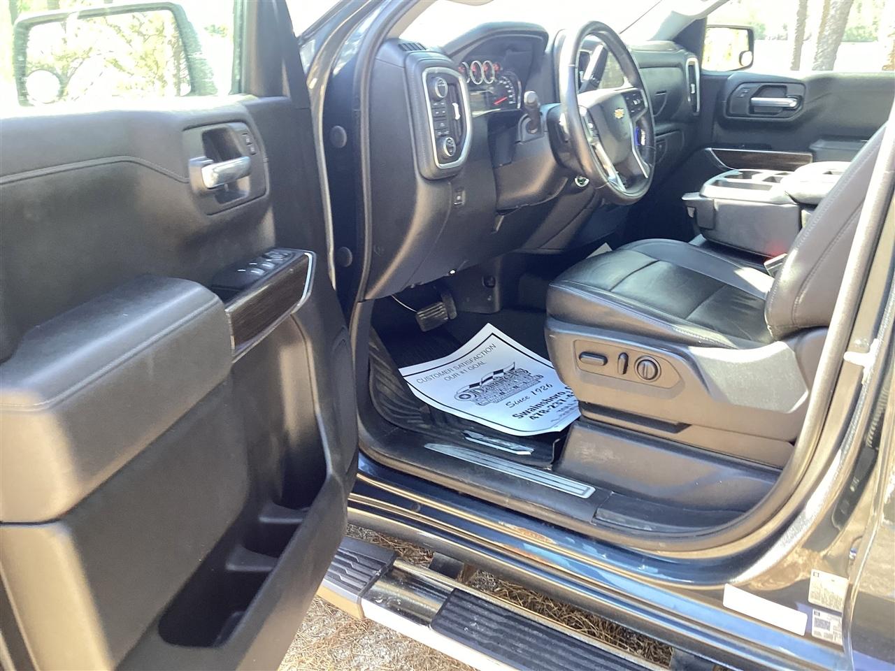 Chevrolet Silverado 1500 4WD Crew Cab 147" LT 2021