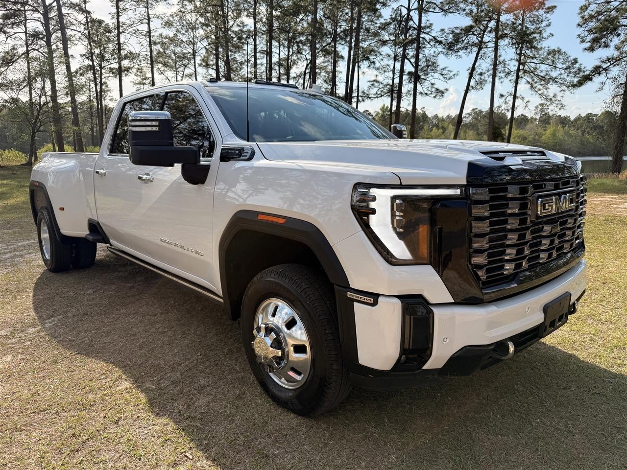 GMC Sierra 3500HD 4WD Crew Cab 172" Denali Ultimate 2025