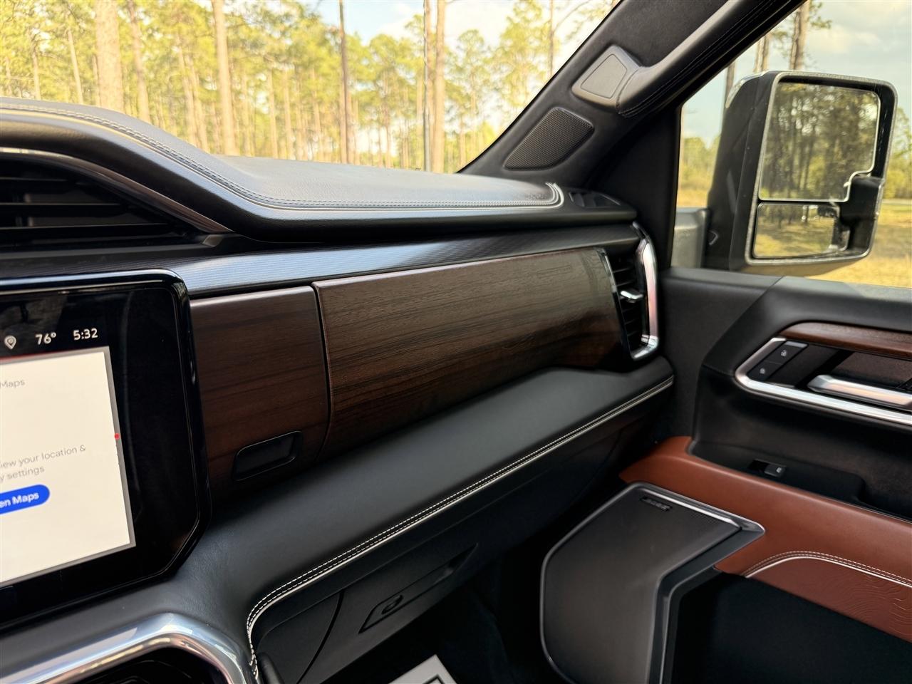 GMC Sierra 3500HD 4WD Crew Cab 172" Denali Ultimate 2025