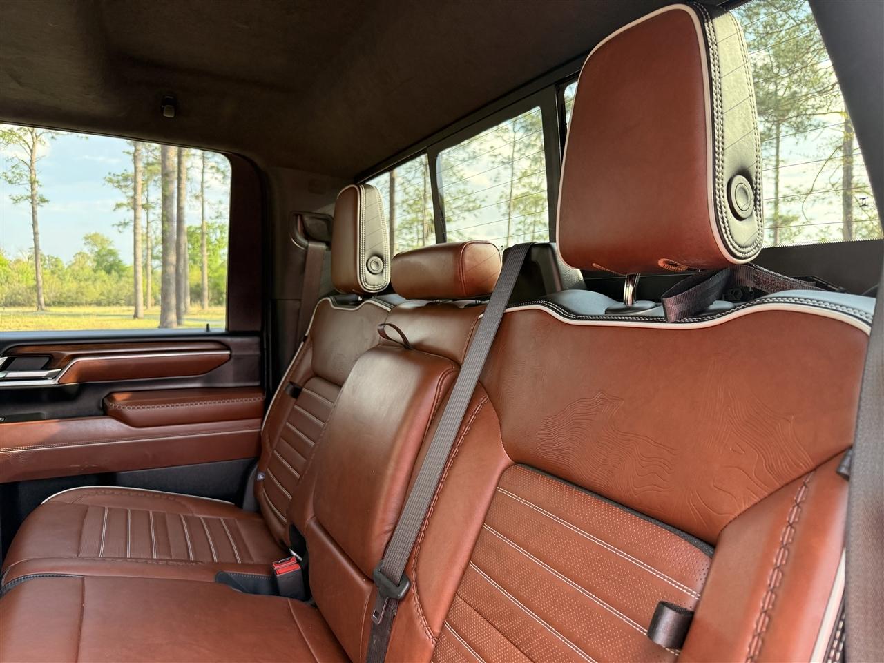 GMC Sierra 3500HD 4WD Crew Cab 172" Denali Ultimate 2025