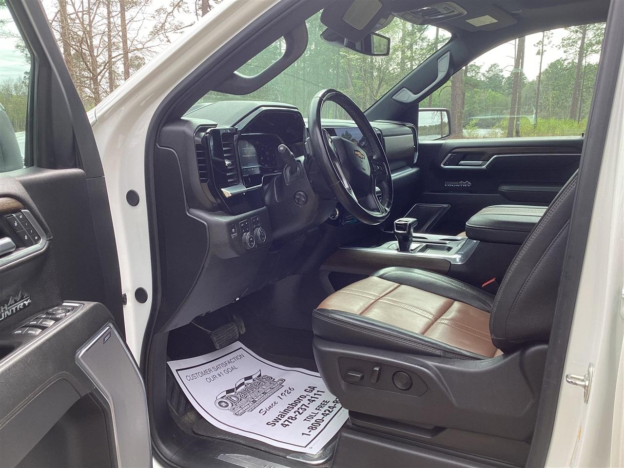 Chevrolet Silverado 1500 4WD Crew Cab 147" High Country 2025