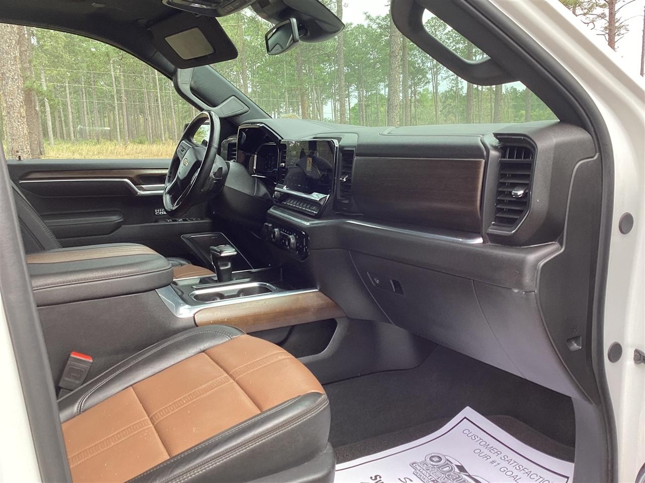 Chevrolet Silverado 1500 4WD Crew Cab 147" High Country 2025