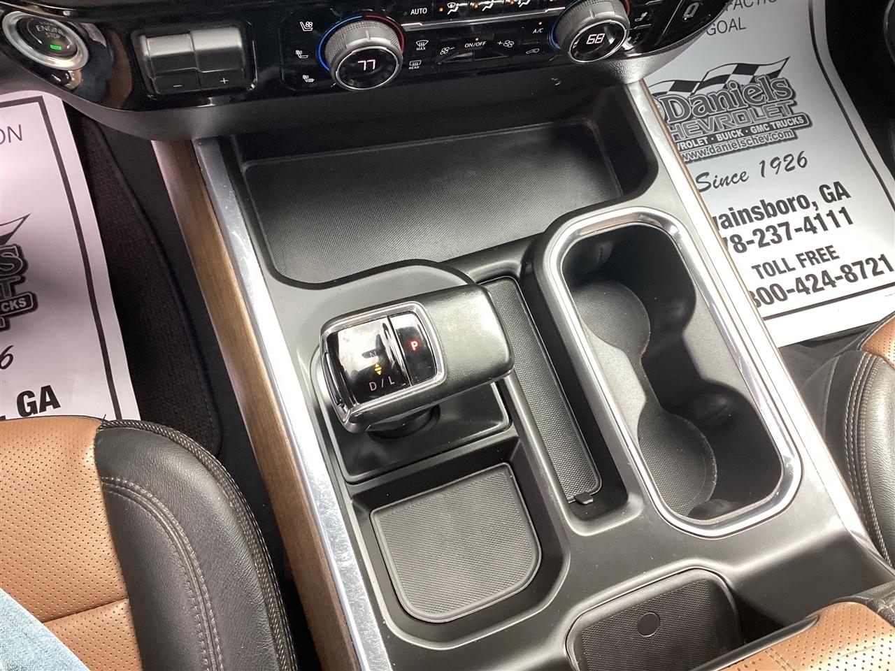 Chevrolet Silverado 1500 4WD Crew Cab 147" High Country 2025