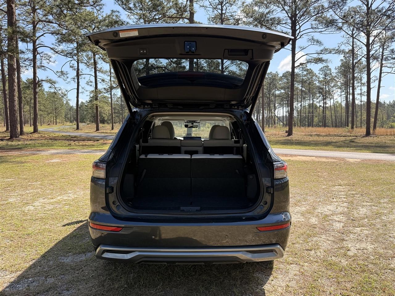 Mitsubishi Outlander Platinum Edition S-AWC 2025