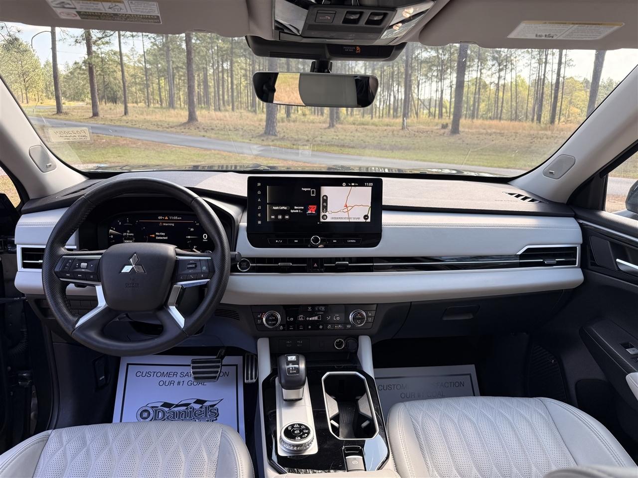 Mitsubishi Outlander Platinum Edition S-AWC 2025