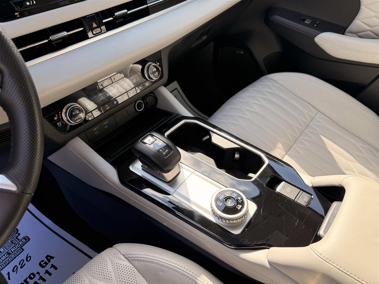 Mitsubishi Outlander Platinum Edition S-AWC 2025