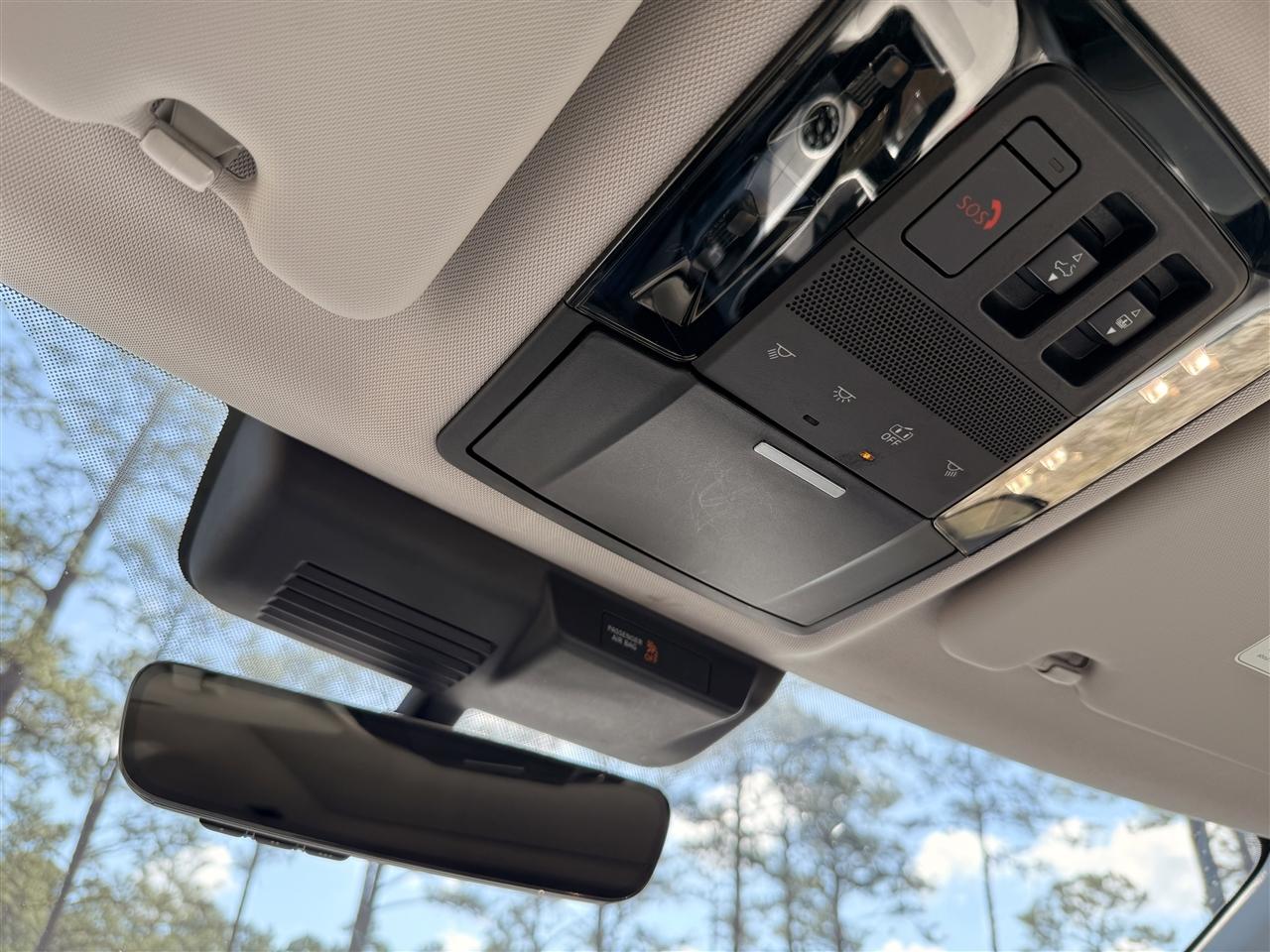 Mitsubishi Outlander Platinum Edition S-AWC 2025