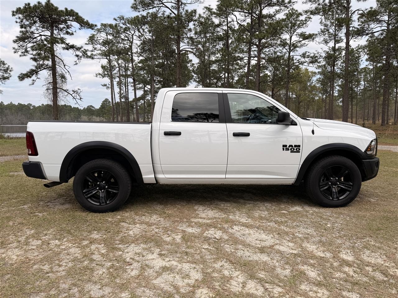 RAM 1500 Classic Warlock 4x2 Crew Cab 5'7" Box 2024