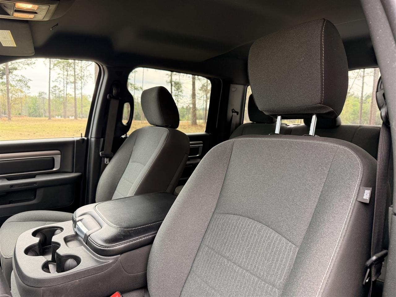 RAM 1500 Classic Warlock 4x2 Crew Cab 5'7" Box 2024