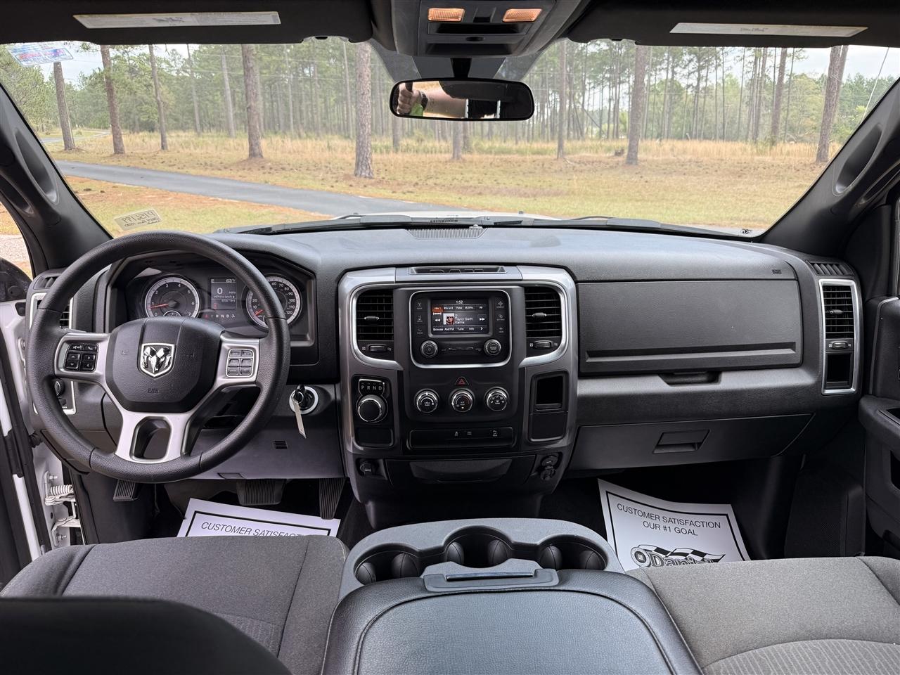 RAM 1500 Classic Warlock 4x2 Crew Cab 5'7" Box 2024