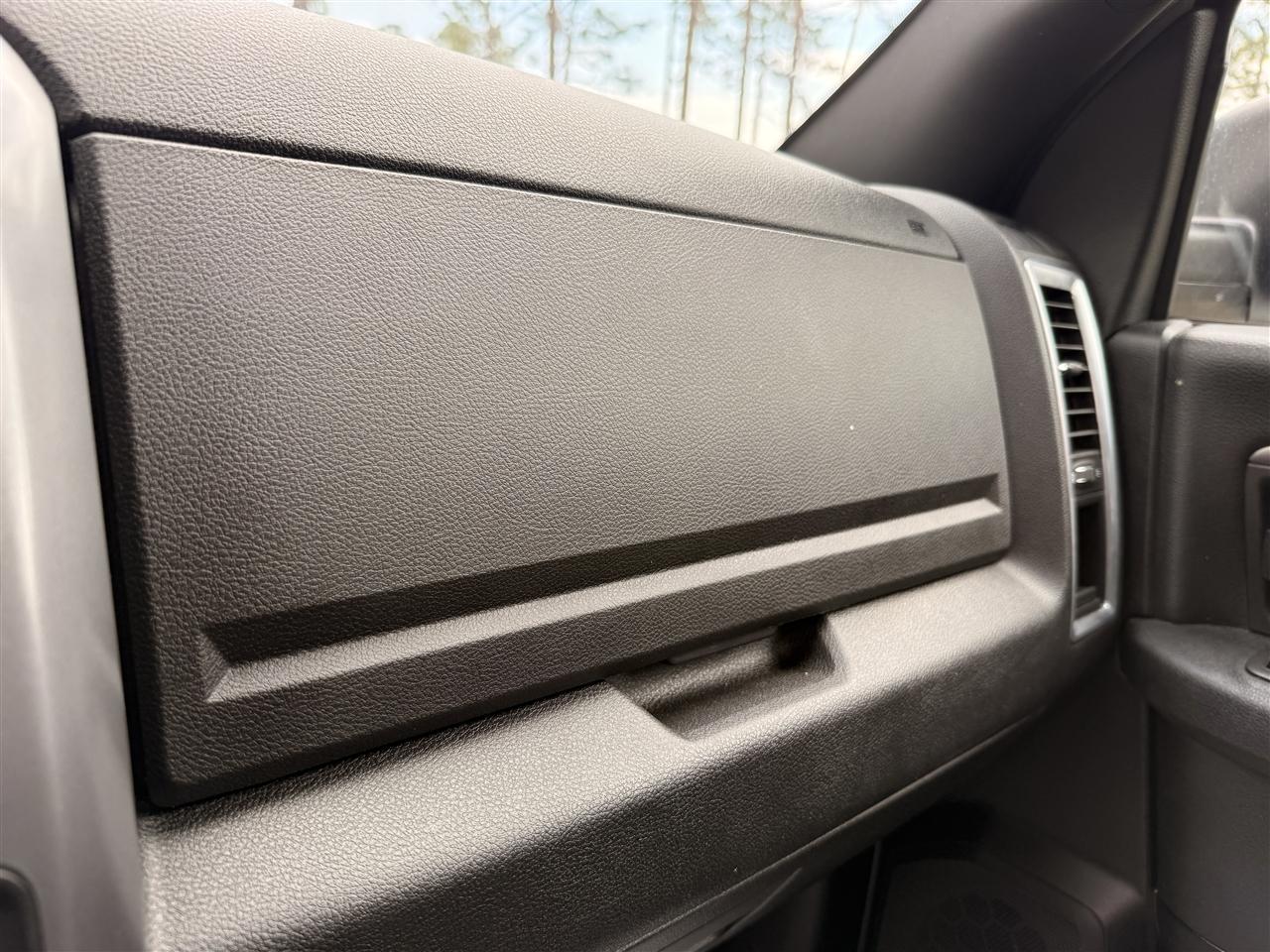 RAM 1500 Classic Warlock 4x2 Crew Cab 5'7" Box 2024